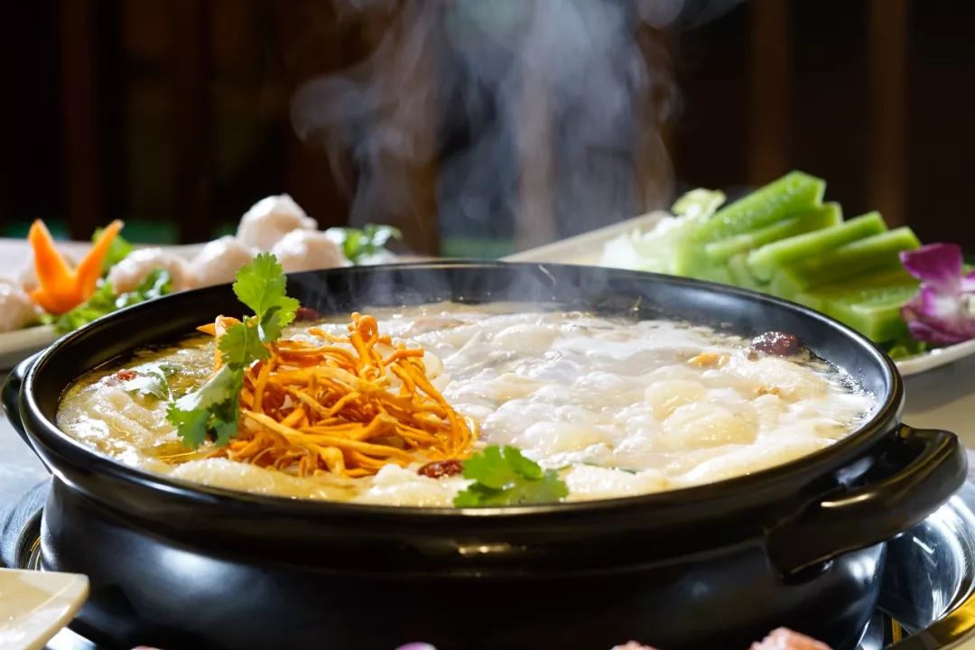 一天卖600桌的西站红昭天园天麻火腿鸡回来啦,58一锅还是原来的味道