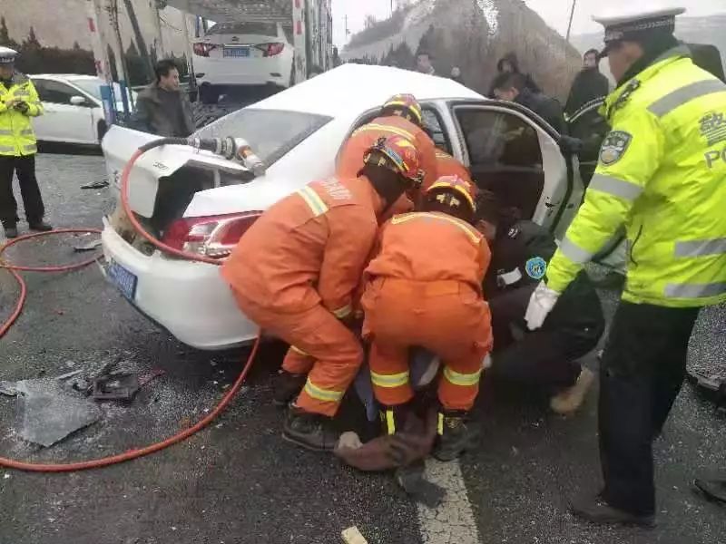 高速收费员视频 b2cbac90a3a24f688d669aefe8e91f84.jpeg