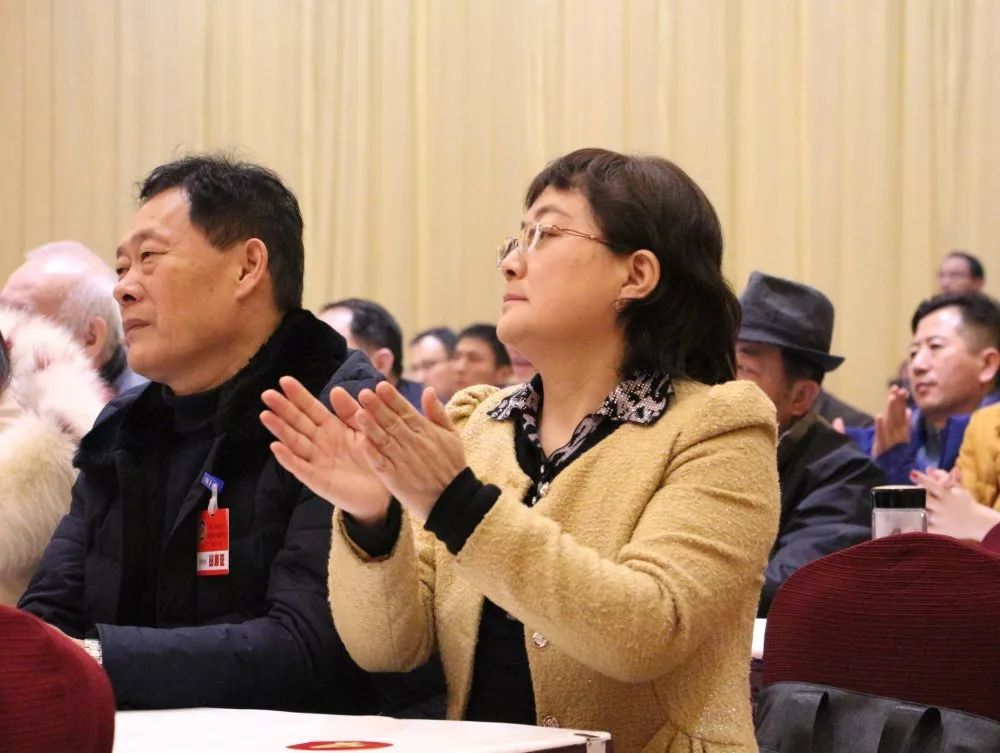 今天,政协第九届薛城区委员会第四次会议胜利闭幕