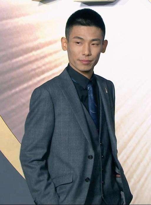 斗鱼主播收入排名_斗鱼主播收入排行榜:前十位月收入相加超一亿,943