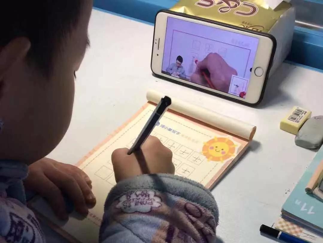 提首什么成语_成语故事简笔画(3)