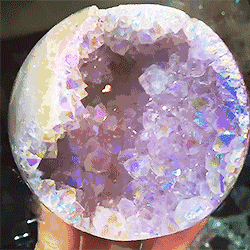 搞笑GIF趣图：浅紫水晶，真是太好看了_老妈