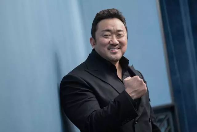 报据悉，韩国真汉子马东锡大叔也是主演之一。（这次真的是神马东锡了...