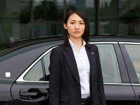 原创中国第一位美女保镖,身材傲人且身手敏捷,曾获北京小姐第2名