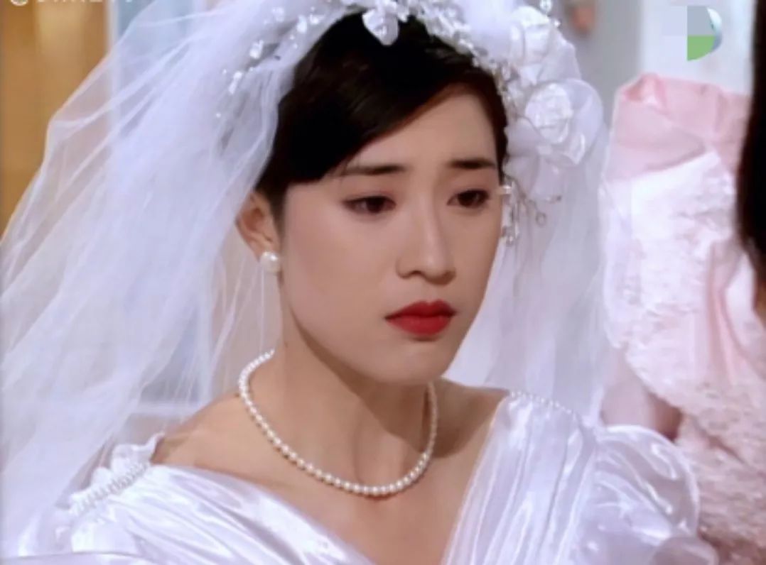 10 陈法蓉她是周星驰想要结婚的女星,她的美是知性的美,后来的很多