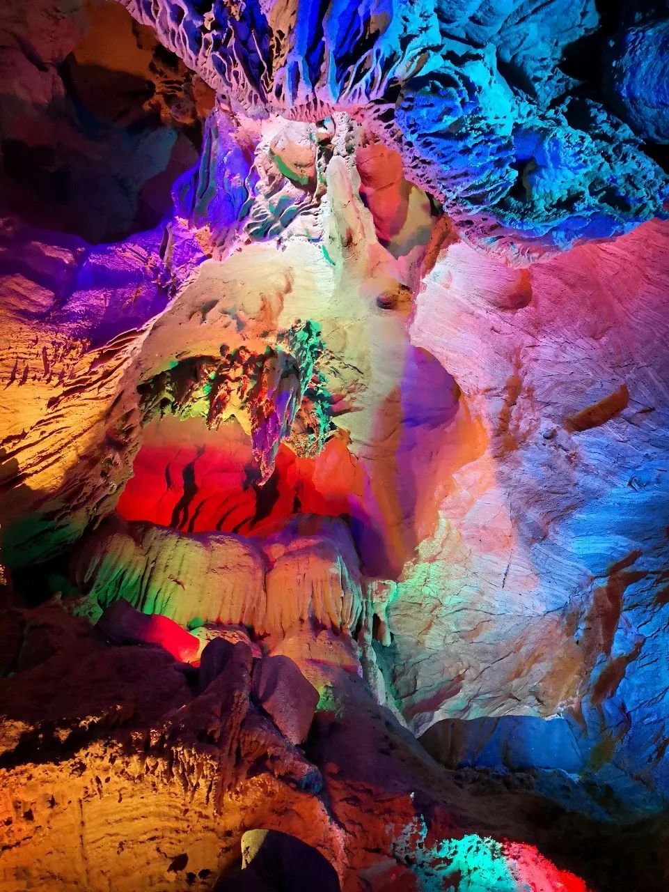 美丽中国-1545:有着“世界首条山区高速铁路”之称的成贵高铁 美丽中国-1545:有着“世界首条山区高速铁路”之称的成贵高铁