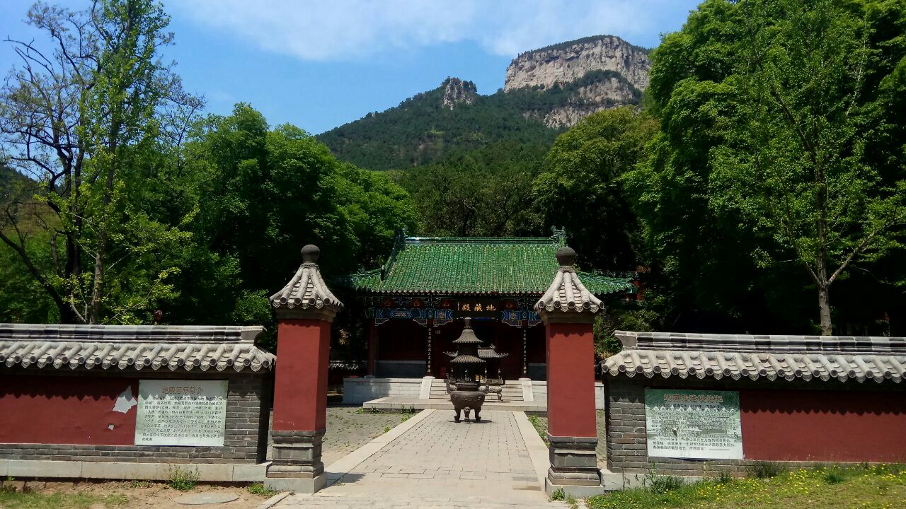 山东香火旺盛的一座寺庙距今已有1600多年历史就在济南