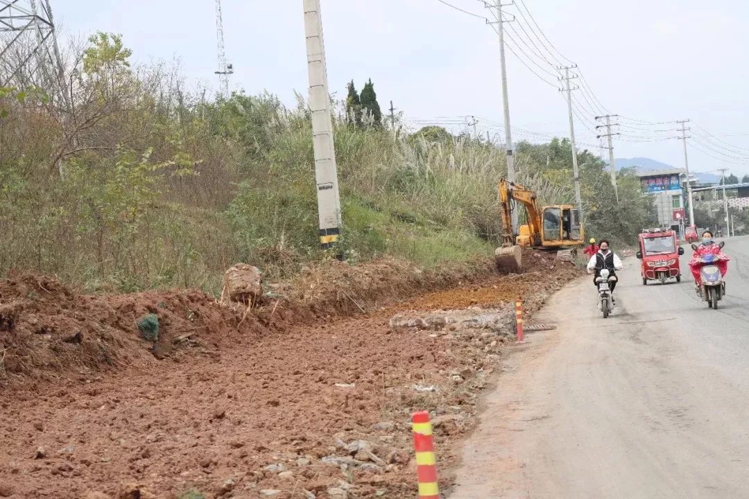 项目路线起于德阳市中江县玉兴镇,与在建成都三绕相接,经绵阳市三台