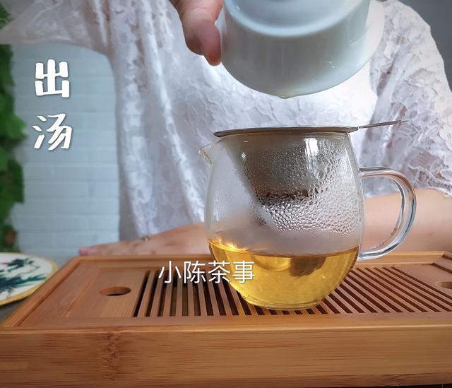 一吨水是几百斤 b62b6fdaaa6d4a058f2219809cc1445b.jpeg