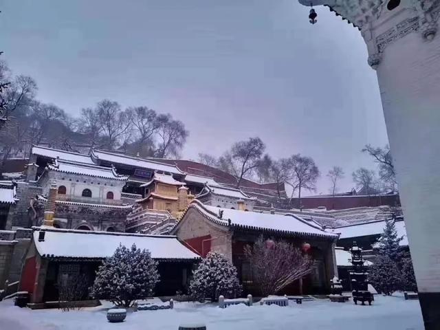 「分享100万 」雪后五台山,美爆啦