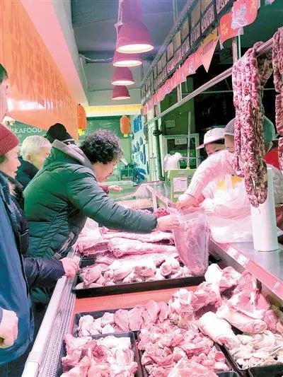 [郑州：中央投递猪肉发放啦！价格比市场便宜20%！快去囤肉~] 