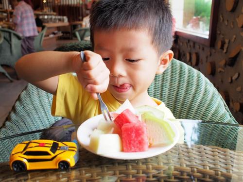 [靠谱育儿说]儿科主任：偷走孩子身高的3类食物，伤脾不发育，家长后悔才知道