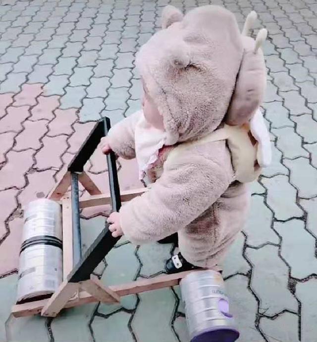 _宝宝多大可以学走路了？超过这个时间还不会，可能是发育有问题