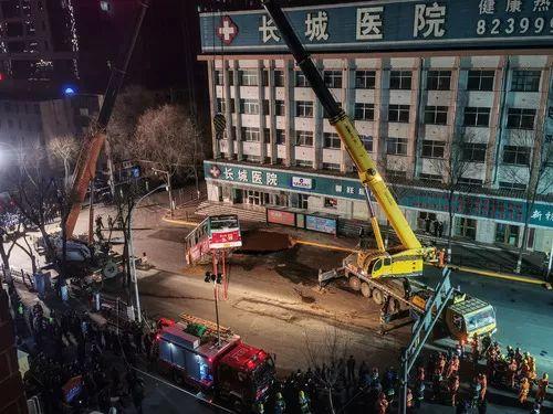 深圳通过挖路救GDP_深圳gdp曲线图(3)