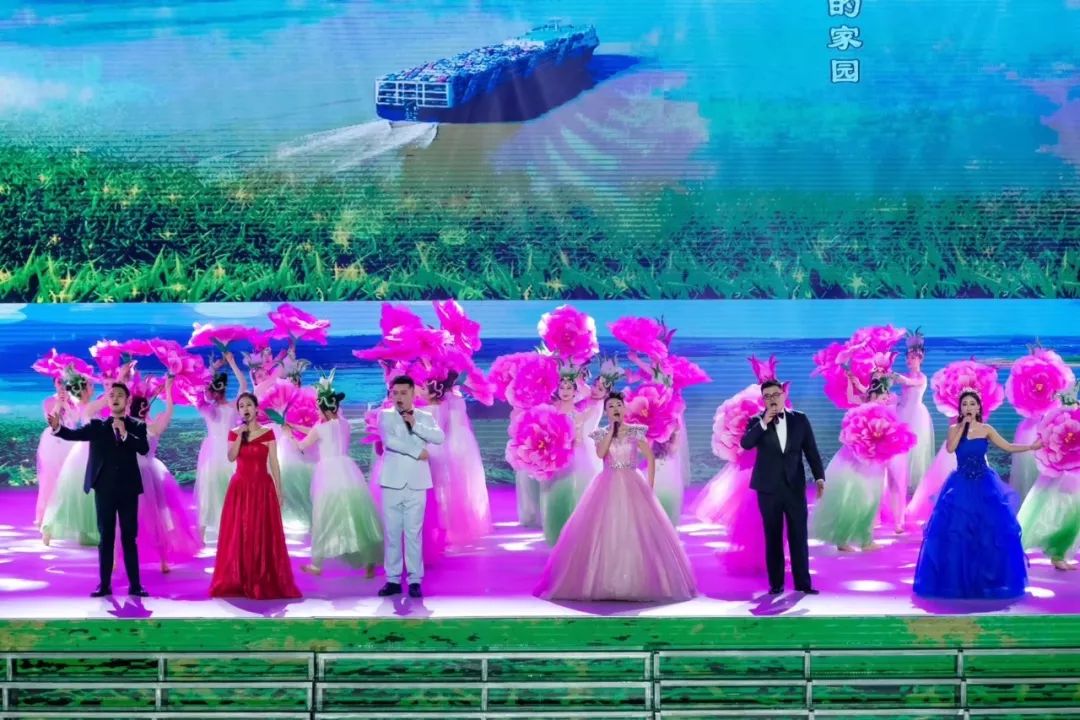 阿哥阿妹演唱曲谱_阿哥阿妹图片(3)