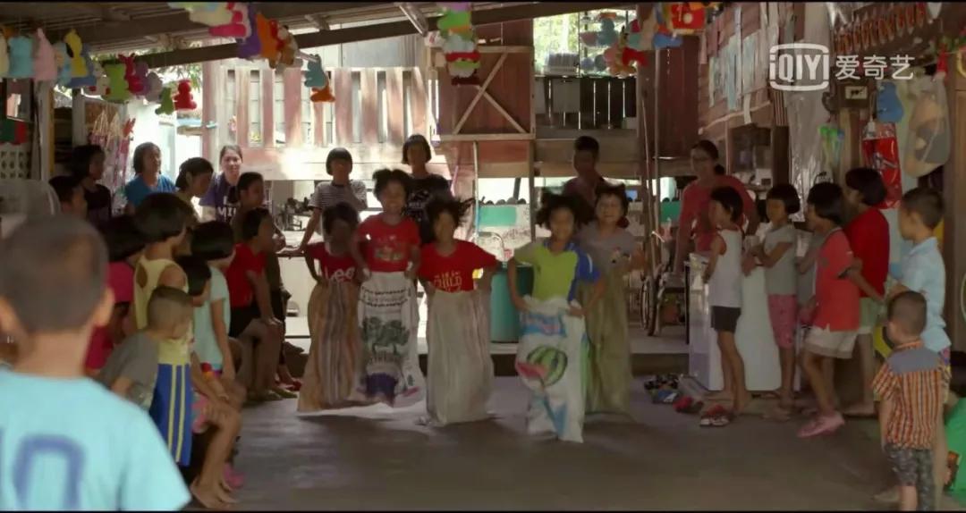 领养83个孤儿,卖2套房:就算穷,我们不用孩子捞钱