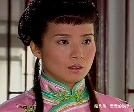 她凭《哑巴新娘》一夜爆红，此后消失多年，现