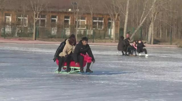 廊坊香河杨家寨主题乐园冰雪嘉年华等你来嗨