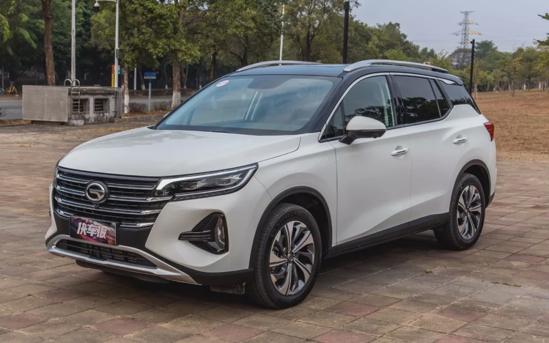 开着广汽传祺GS4,我想起了领克01【试驾视频