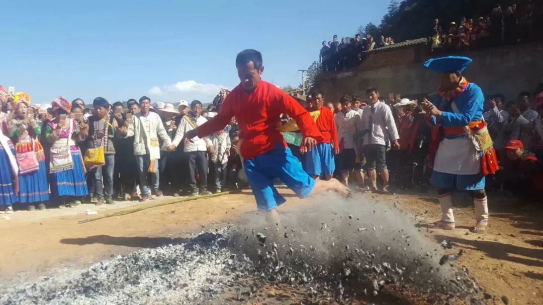 祥云县有多少人口_祥云人自家门口的风景就很美,许多小伙伴居然没发现