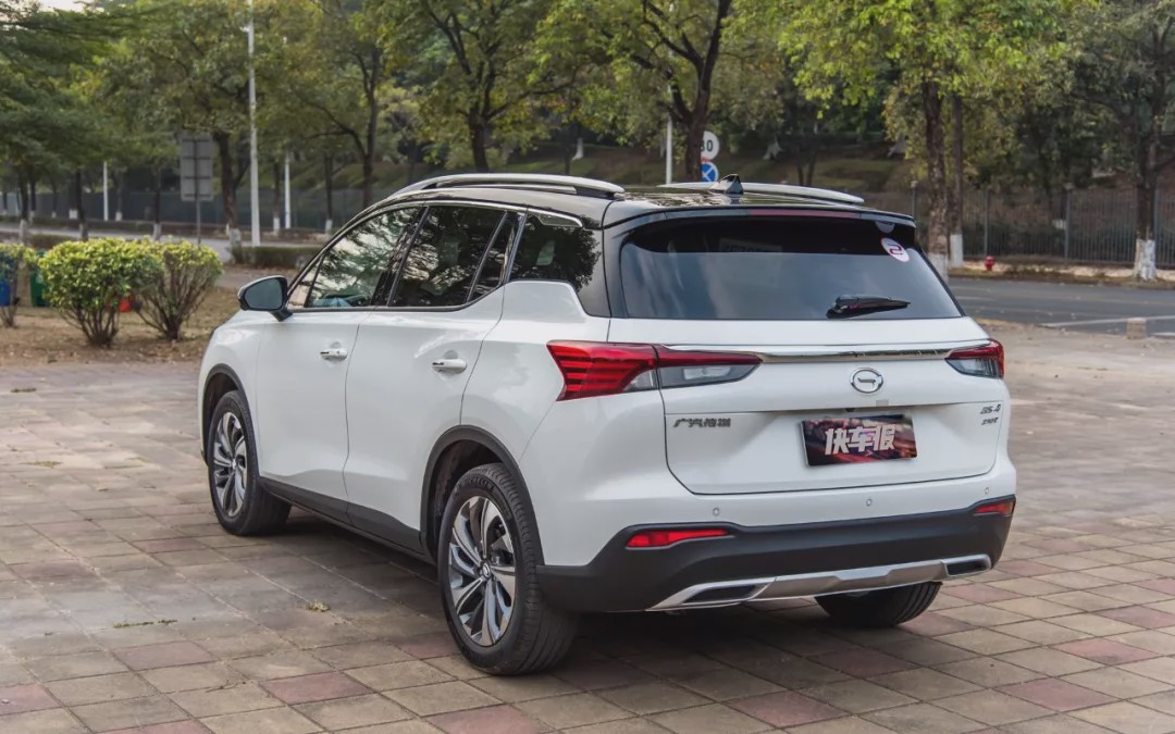 开着广汽传祺GS4,我想起了领克01【试驾视频