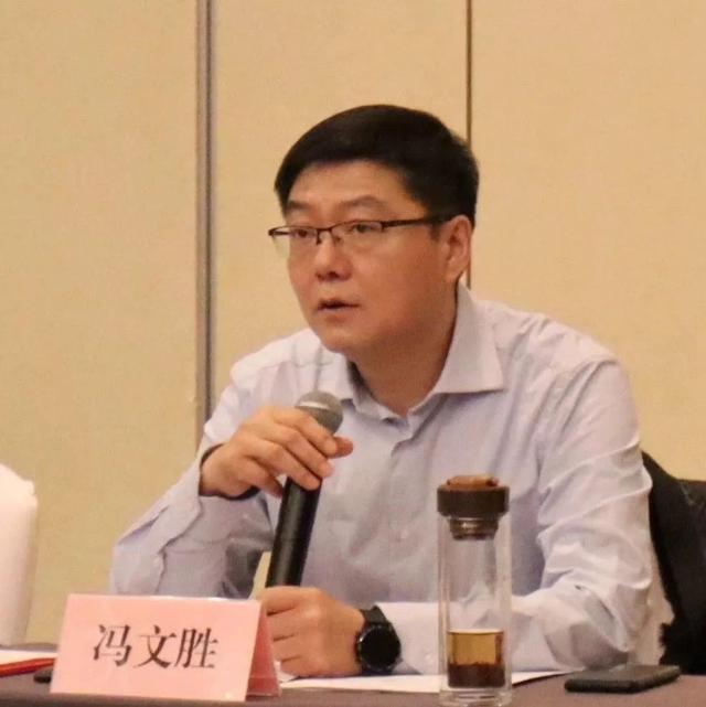 最后,辽宁省工信厅副厅长冯文胜作了总结讲话,肯定了辽宁省纺织服装