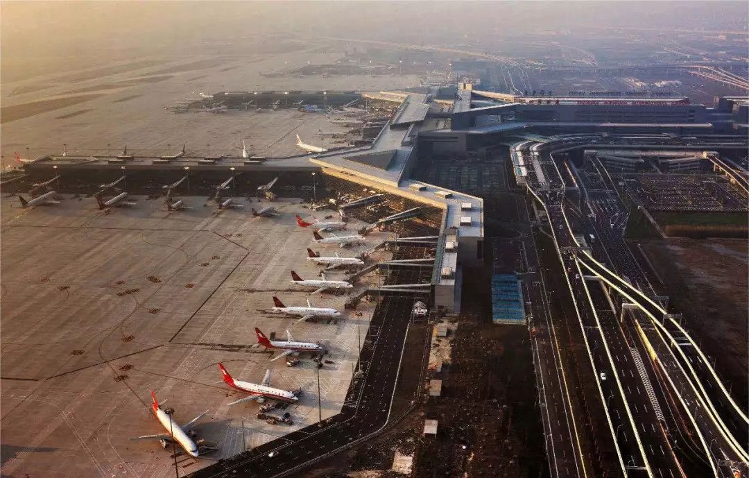 上海浦东国际机场t2航站楼