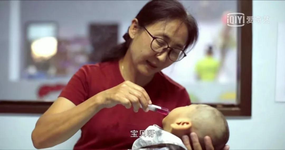 领养83个孤儿,卖2套房:就算穷,我们不用孩子捞钱