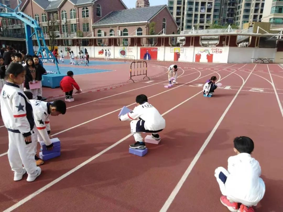 比什么皆什么成语_成语故事简笔画(3)