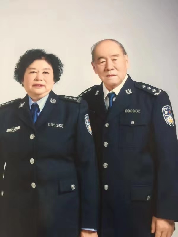释延明法师会见河南省公安厅常务副厅长刘新献