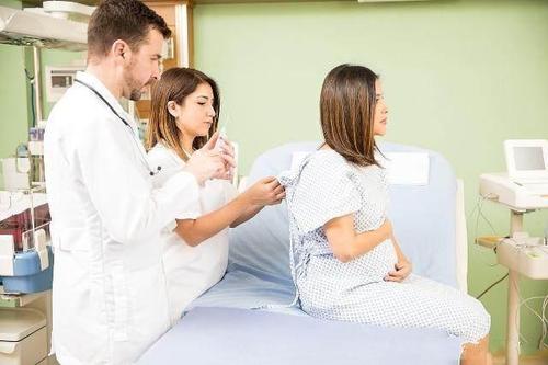 分娩镇痛，不愿意打针，还有四种物理镇痛法，一样帮助孕妇 