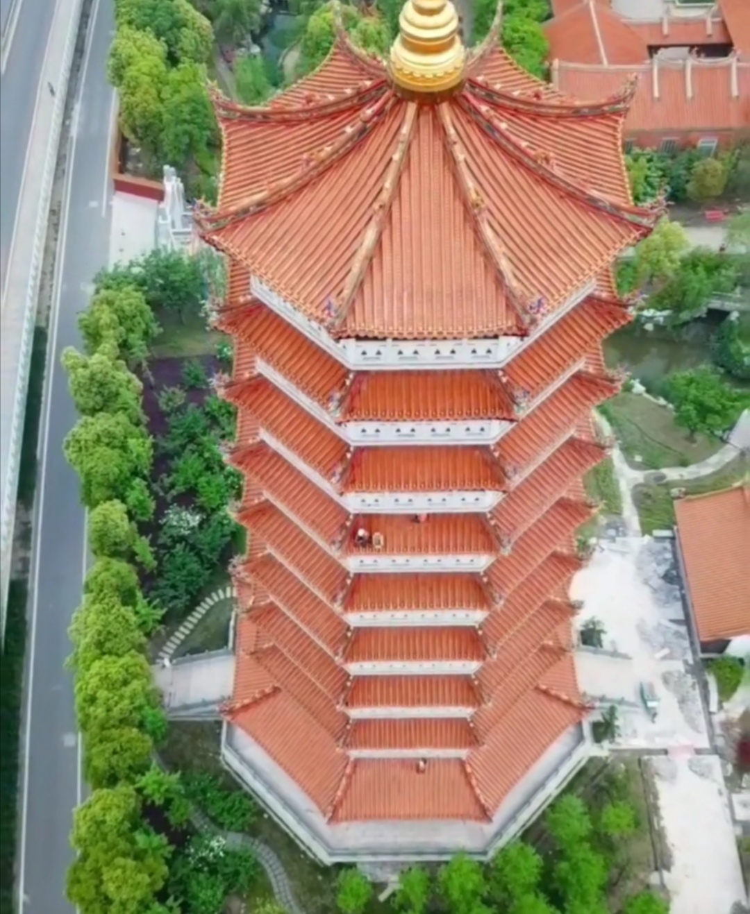 绝什么雄成语_成语故事图片(3)