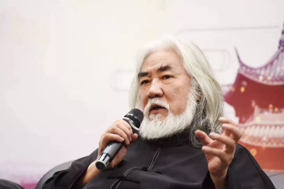著名导演张纪中有几个孩子 98a7a31b74de43989210d40a4549ff0b.jpeg