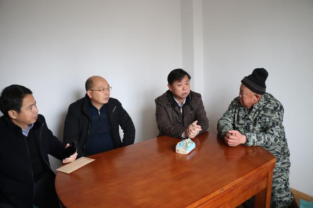 张耿赴各地开展农历小年走访慰问活动