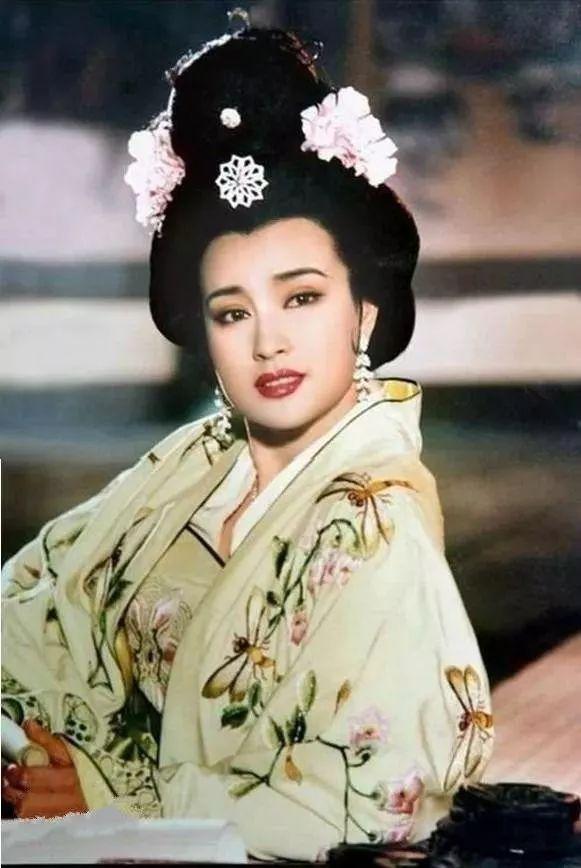 武则天退位,寒门贵子宋之问惨死:所谓情商高