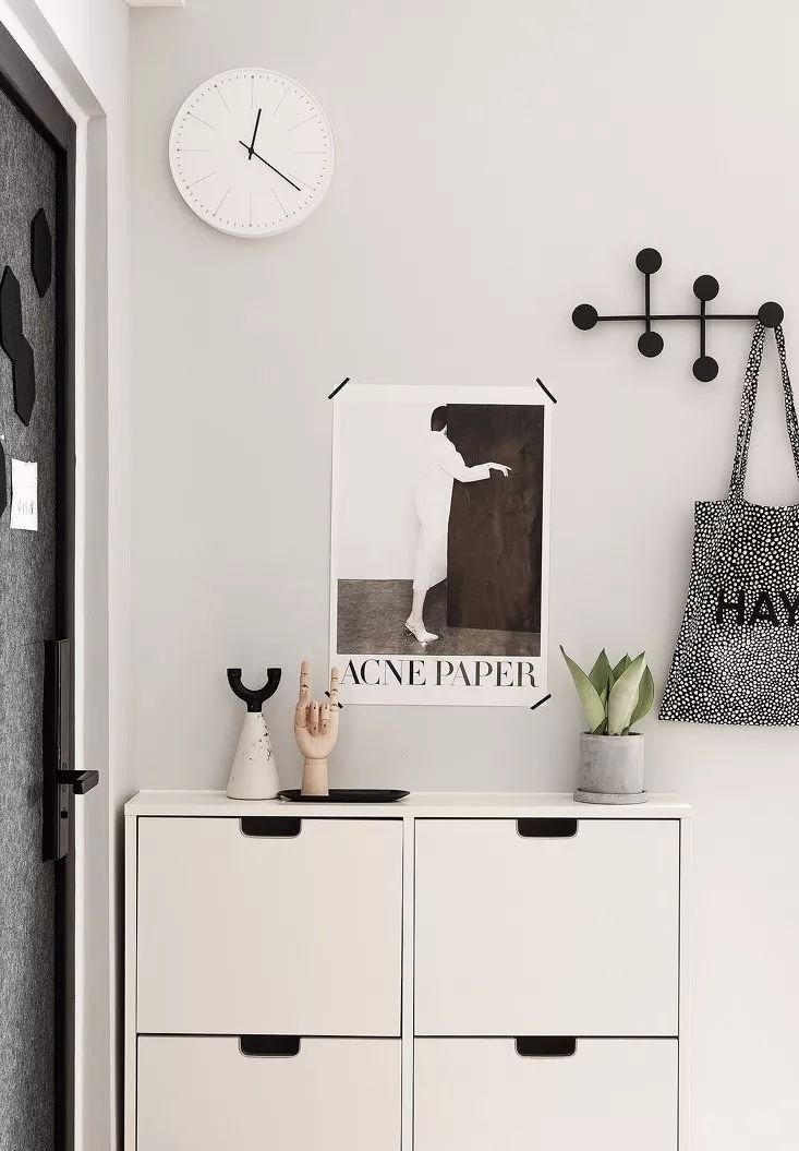 收纳袋推荐高颜值卧室带镜子 bf689d0bbb1c4fd3b094d187dbba30cd.jpeg