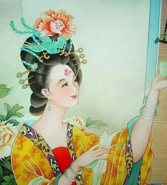 在古代是以胖为美的, 作为古代四大美女的杨贵妃为胖美人的代表.