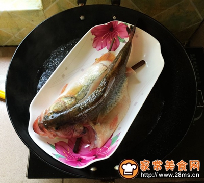 鲈鱼的做法视频播放 062ebb396aec431e8c8a2d41fa509d77.jpeg