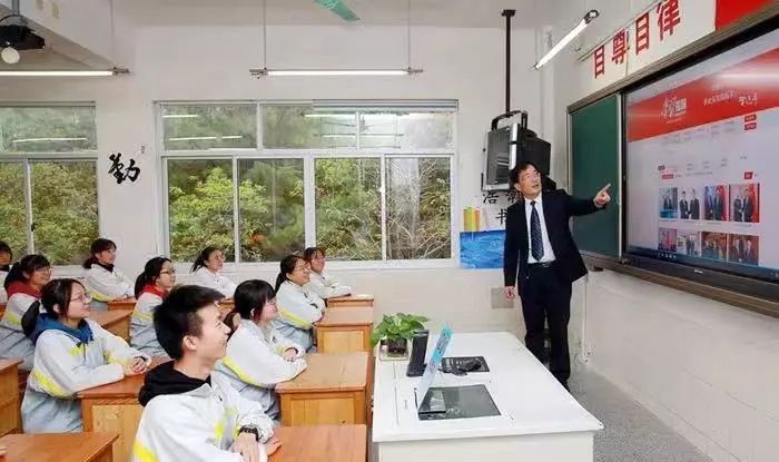 让每个学生胸怀"强国梦",这是东阳市职业教育中心学校"匠心铸梦"的一