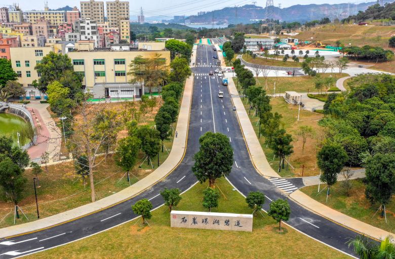 石岩环湖碧道主入口(洲石路入口)新增2110个停车位太极广场及如飞停车