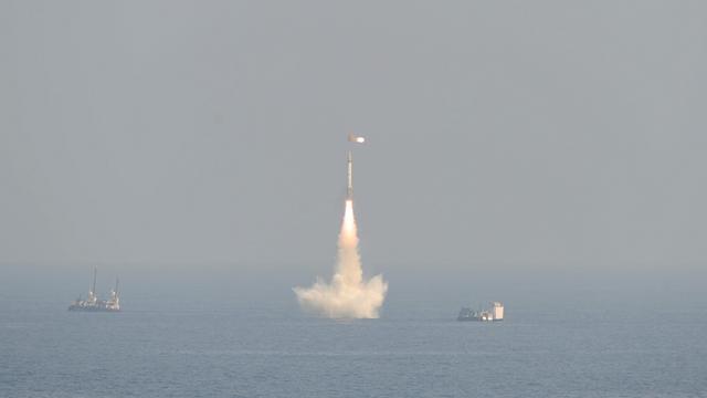 印度成功试射K-4潜射导弹：射程超3500公里可带核弹头