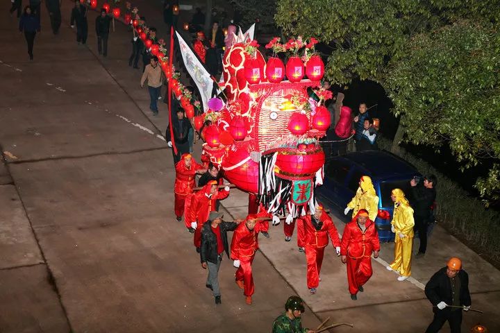 鼠年新春,东阳最长的板凳龙哪里看?就在.