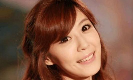 女明星谁的粉丝是第一 72cc9ea576a74080a3e7fcd7c3be6cd3.jpeg