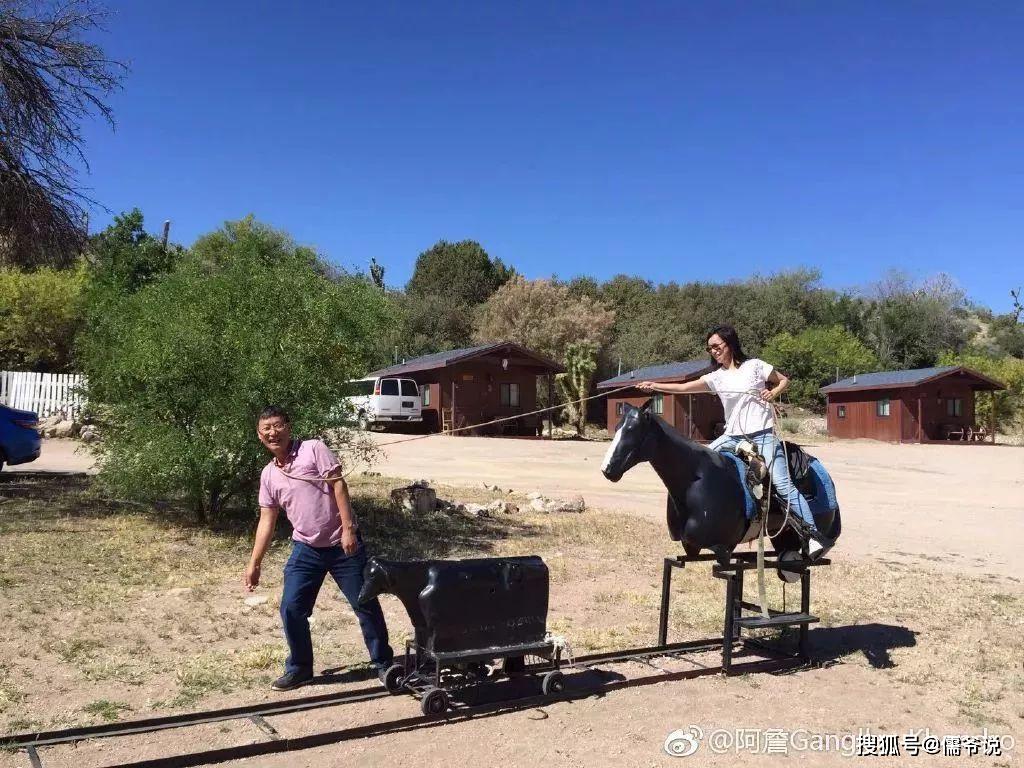 奇葩说夺冠,负债100万“穷人孩子”詹青云人设崩塌