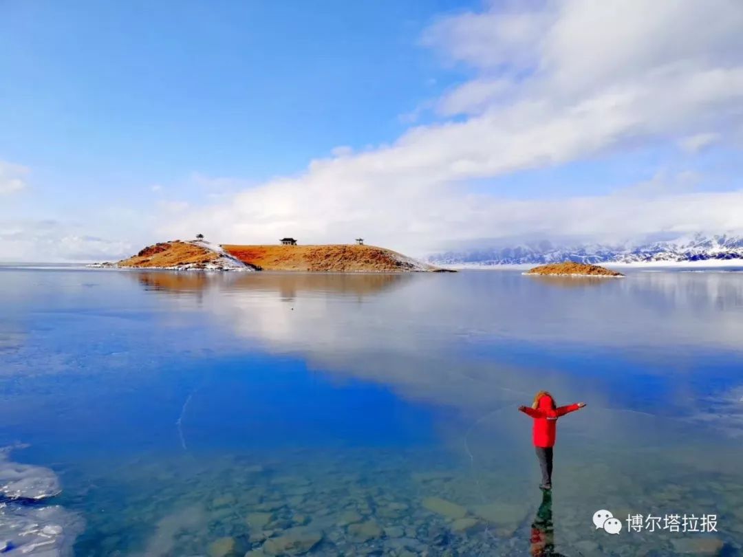 赛里木湖最新状况今天人多吗 a088c070f52d47f19ffc374a3aa6d49a.jpeg