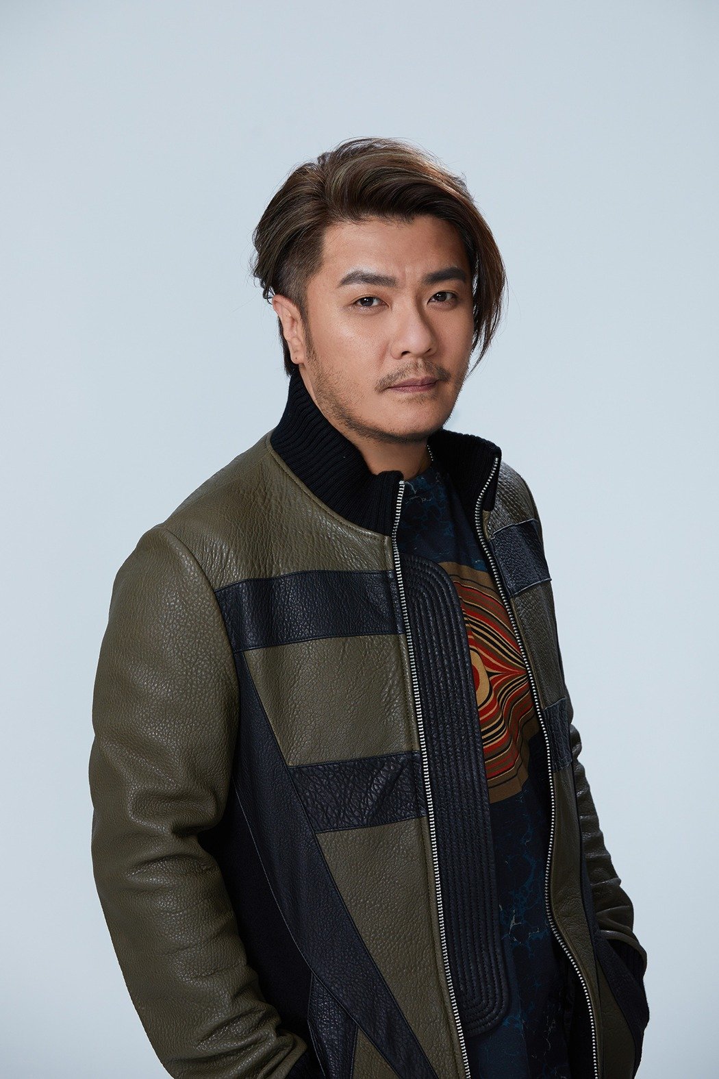歌手阿杜患恐慌症备受折磨 服用药物身材发福状