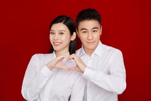 奚梦瑶何猷君出席朋友婚礼,长腿吸睛,网友:期待你们自己的婚礼 作者: 来源:猫眼娱乐V 奚梦瑶何猷君出席朋友婚礼,长腿吸睛,网友:期待你们自己的婚礼 作者: 来源:猫眼娱乐V