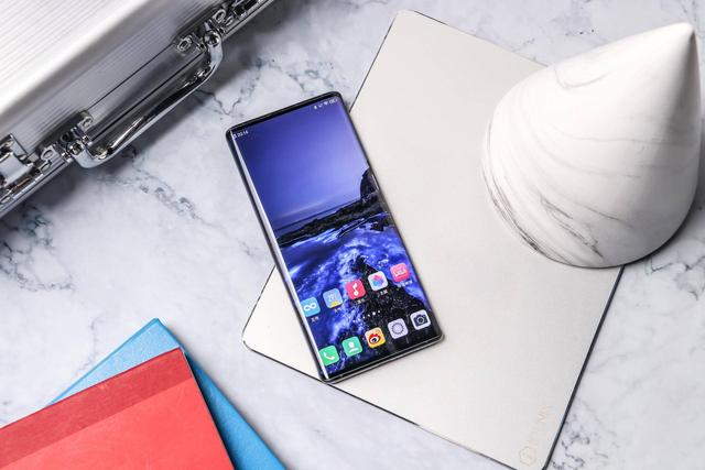 春节聚会如何成为焦点？搭载瀑布屏的vivo NEX 3 5G值得一看