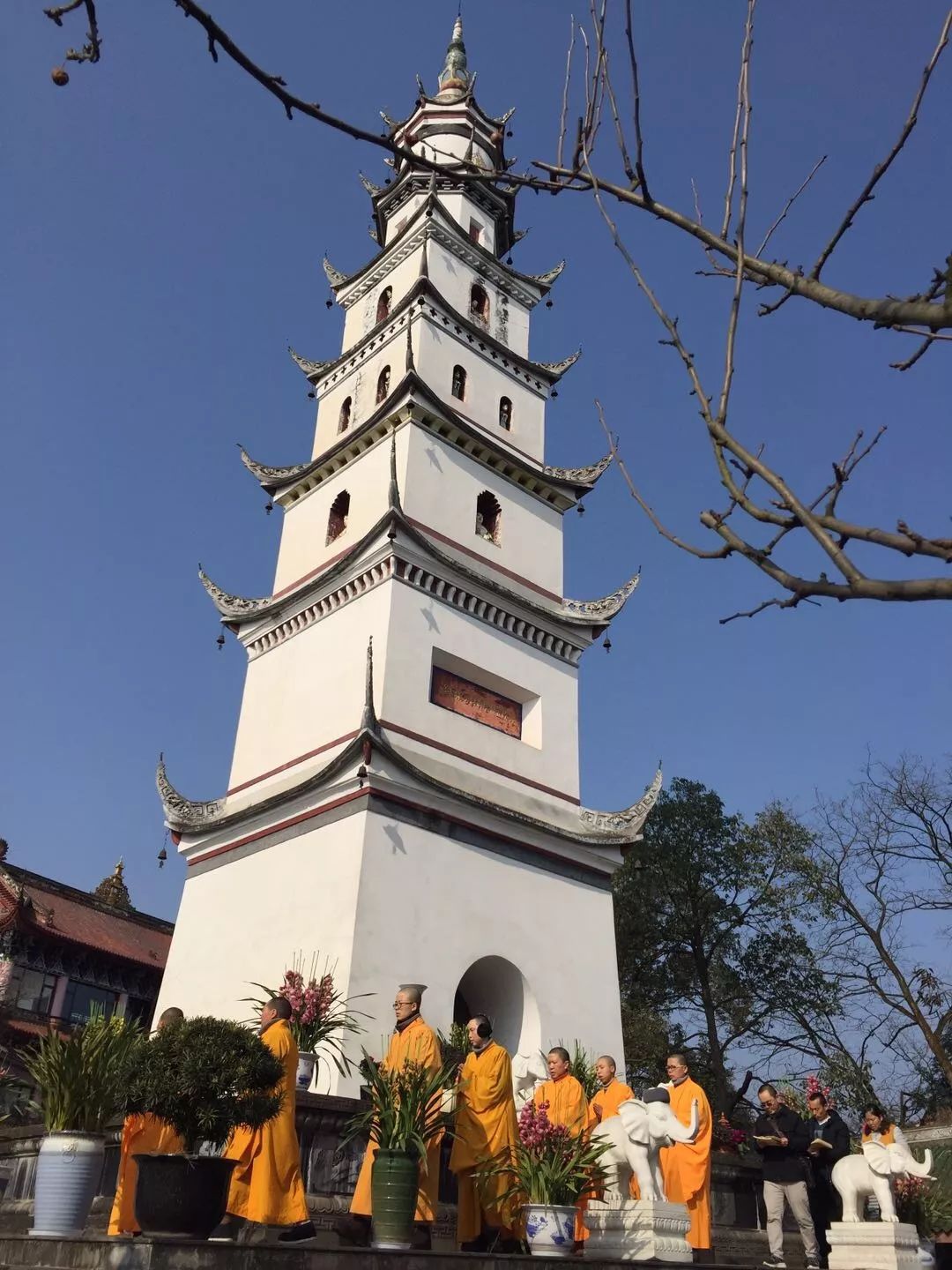 崇州·白塔寺辞旧迎新普供祈福法会圆满