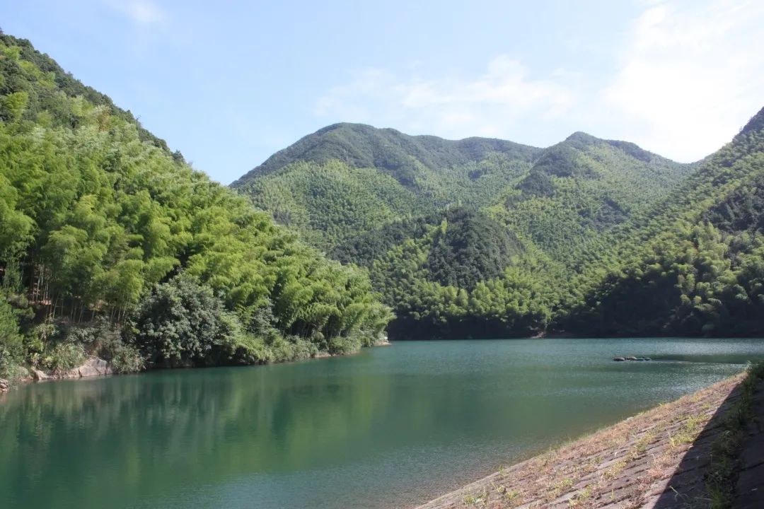 紫阆村人口_三溪村阆苑(2)